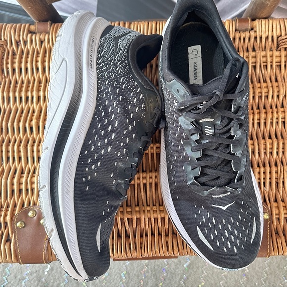 Hoka One One Kawana Men’s 14D Running Shoes Black White Lightweight Quick Dry - Picture 4 of 15